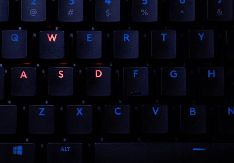 K330 Logitech : le clavier et la souris sans fil pour une expérience optimale