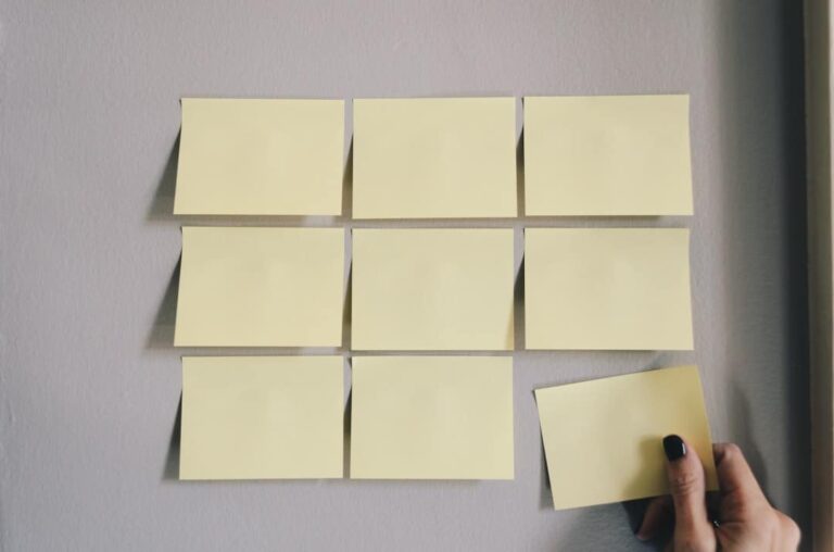L&rsquo;histoire fascinante des post-it et leur utilisation dans la vie quotidienne
